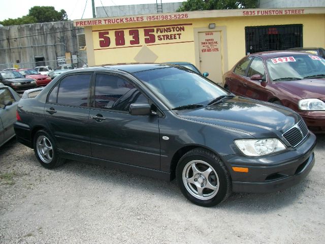 Mitsubishi Lancer 2002 photo 2
