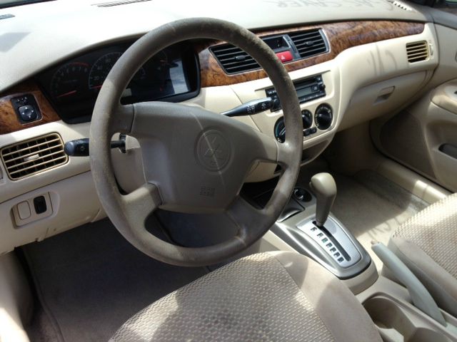 Mitsubishi Lancer 2003 photo 2