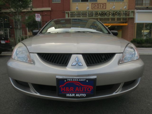 Mitsubishi Lancer LW2 Sedan