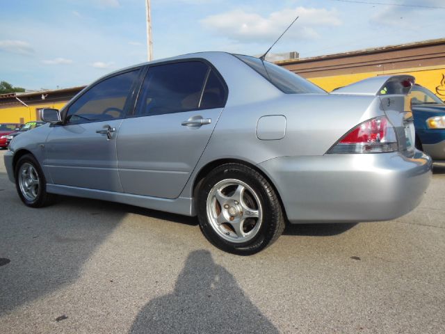Mitsubishi Lancer 2004 photo 4