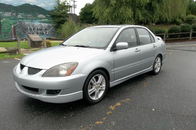 Mitsubishi Lancer SE 4WD AWD SUV Sedan