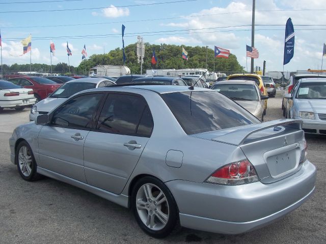 Mitsubishi Lancer 2004 photo 4