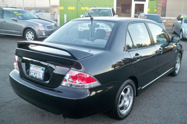 Mitsubishi Lancer 2004 photo 1