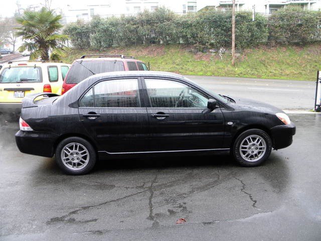 Mitsubishi Lancer 2005 photo 3