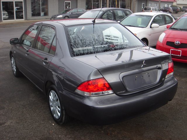 Mitsubishi Lancer 2006 photo 3