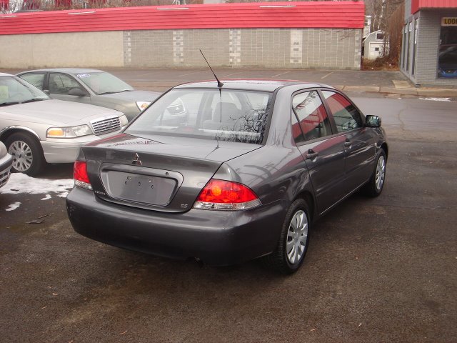 Mitsubishi Lancer 2006 photo 4
