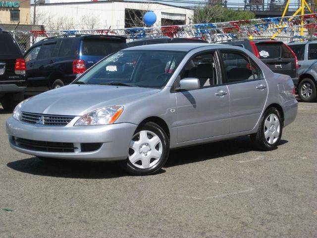 Mitsubishi Lancer LW2 Sedan