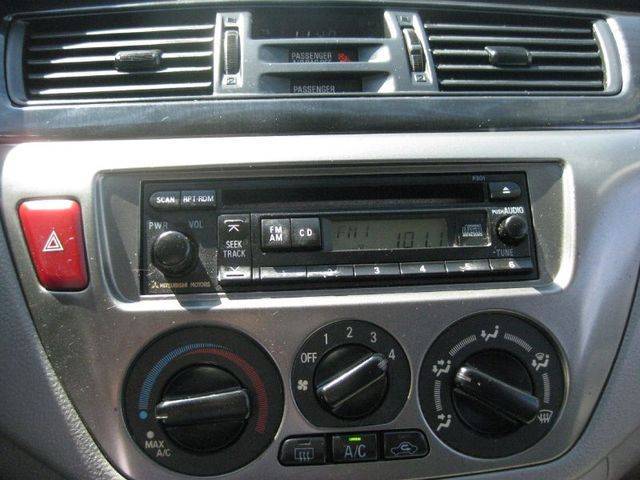 Mitsubishi Lancer 2006 photo 2