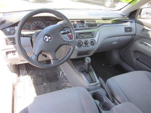 Mitsubishi Lancer 2006 photo 3