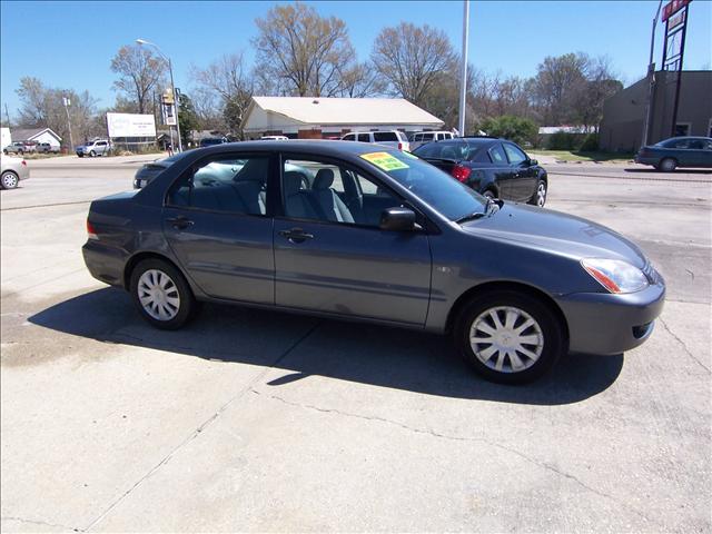 Mitsubishi Lancer 2006 photo 2