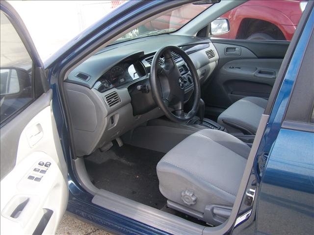 Mitsubishi Lancer 2006 photo 2