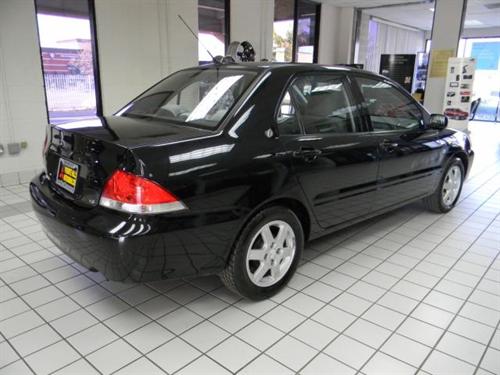 Mitsubishi Lancer 2006 photo 2