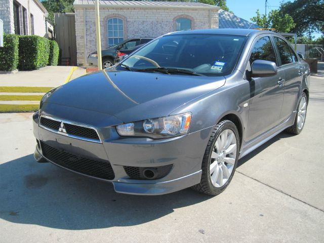 Mitsubishi Lancer C1500 SLT Sedan