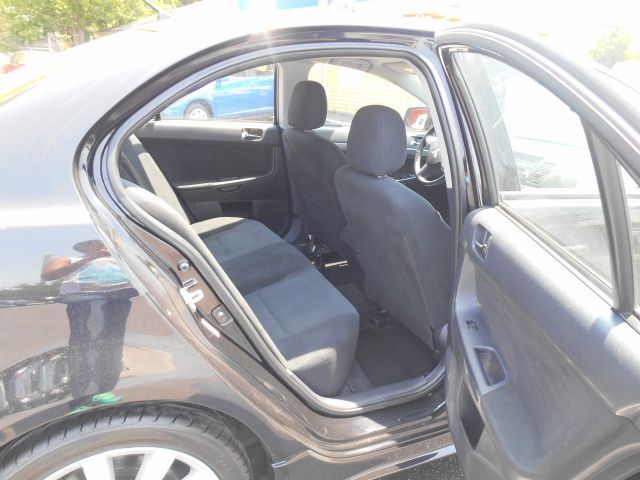 Mitsubishi Lancer 2009 photo 4