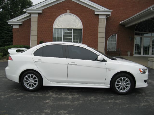 Mitsubishi Lancer 2010 photo 3