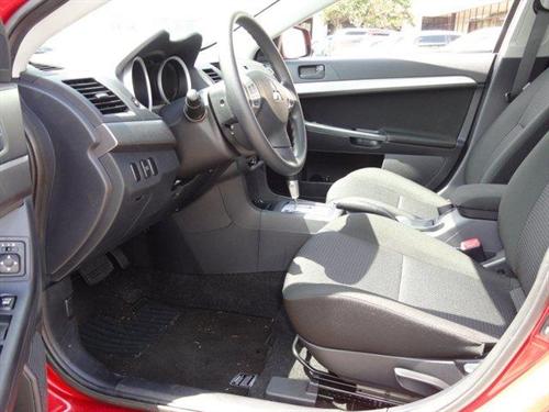 Mitsubishi Lancer 2010 photo 3