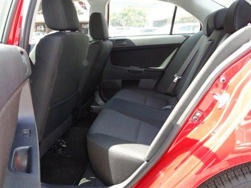 Mitsubishi Lancer 2010 photo 4