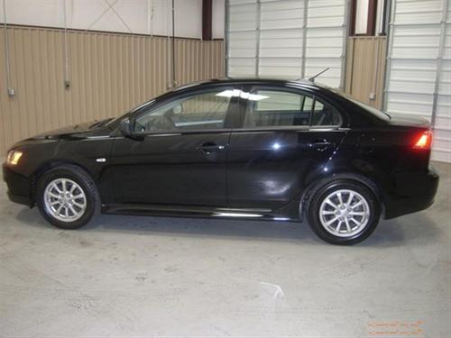 Mitsubishi Lancer 2010 photo 3