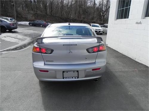 Mitsubishi Lancer 2010 photo 1