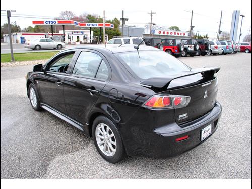 Mitsubishi Lancer 2010 photo 1