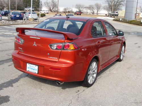 Mitsubishi Lancer 2010 photo 2