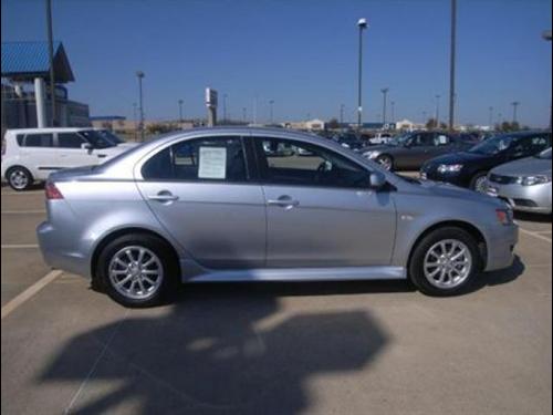Mitsubishi Lancer 2010 photo 4