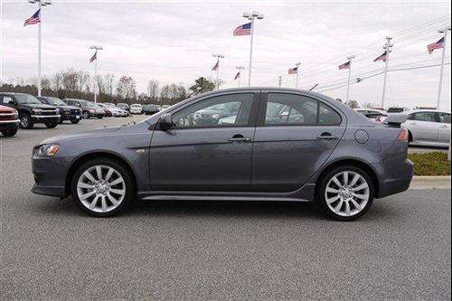 Mitsubishi Lancer 2010 photo 1