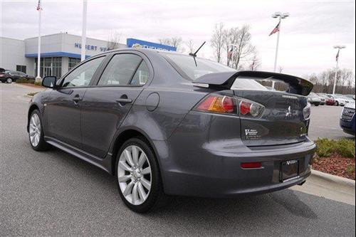 Mitsubishi Lancer 2010 photo 2
