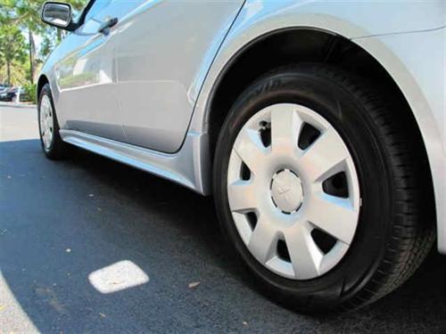 Mitsubishi Lancer 2010 photo 4