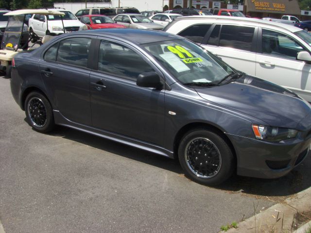 Mitsubishi Lancer 2010 photo 1