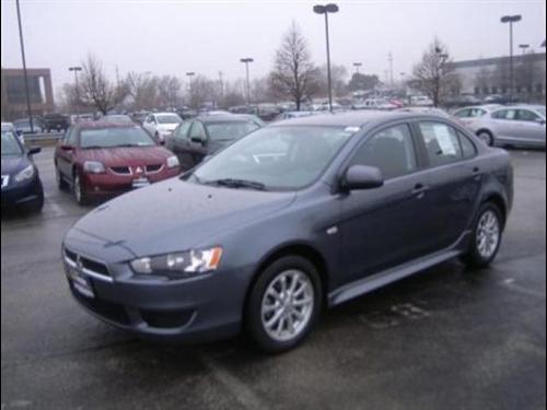 Mitsubishi Lancer 2010 photo 4