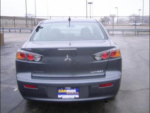 Mitsubishi Lancer 2010 photo 1