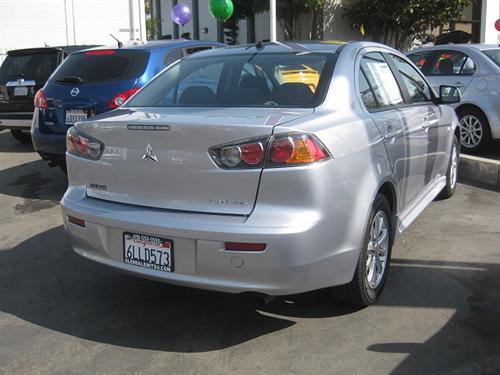 Mitsubishi Lancer 2010 photo 1