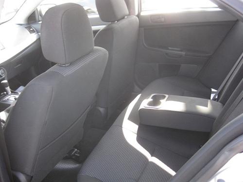 Mitsubishi Lancer 2010 photo 2
