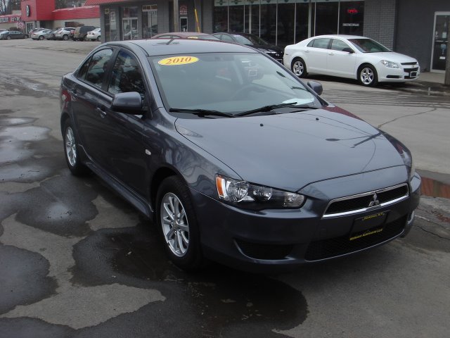 Mitsubishi Lancer 2010 photo 4