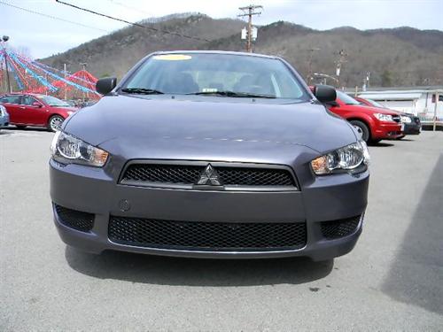 Mitsubishi Lancer 2010 photo 1