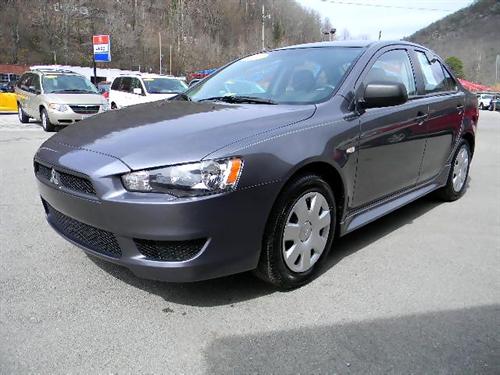 Mitsubishi Lancer 2010 photo 2