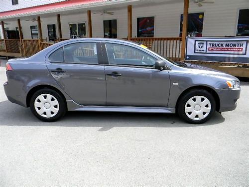 Mitsubishi Lancer 2010 photo 3