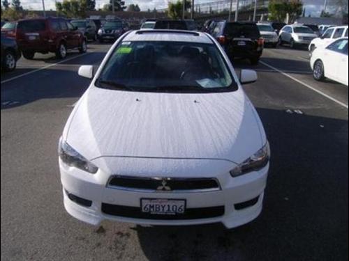 Mitsubishi Lancer 2010 photo 2