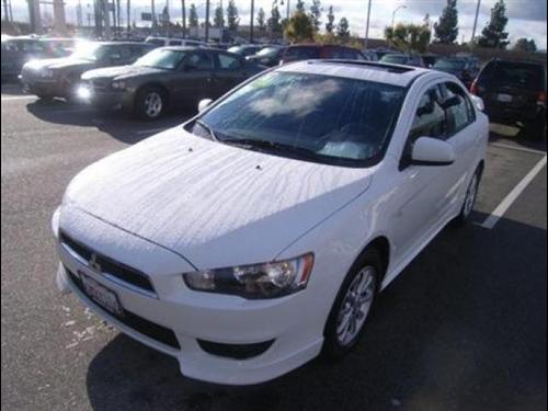 Mitsubishi Lancer 2010 photo 3