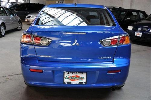 Mitsubishi Lancer 2010 photo 4