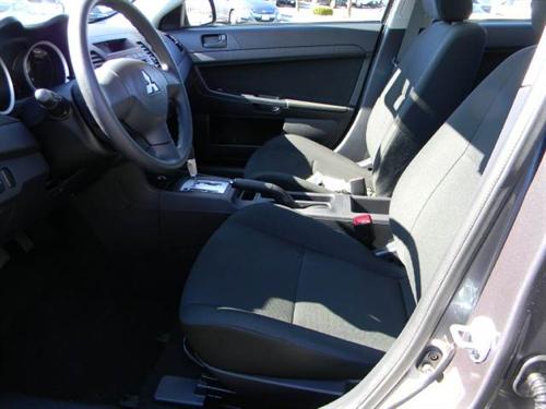 Mitsubishi Lancer 2010 photo 3