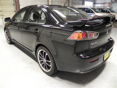 Mitsubishi Lancer 2010 photo 3