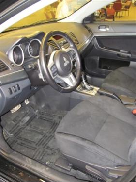 Mitsubishi Lancer 2010 photo 2