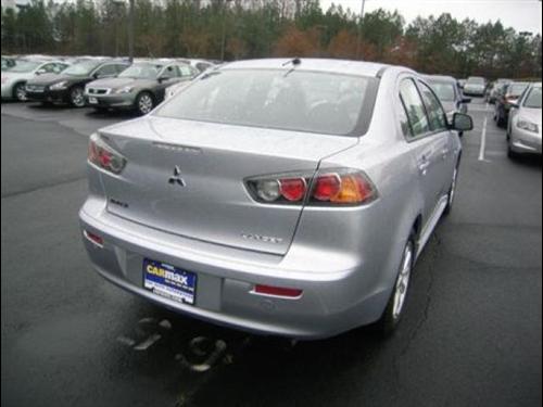 Mitsubishi Lancer 2010 photo 1