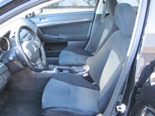Mitsubishi Lancer 2010 photo 1