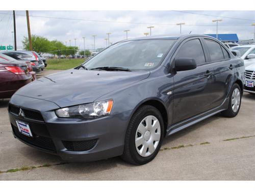 Mitsubishi Lancer 2010 photo 4