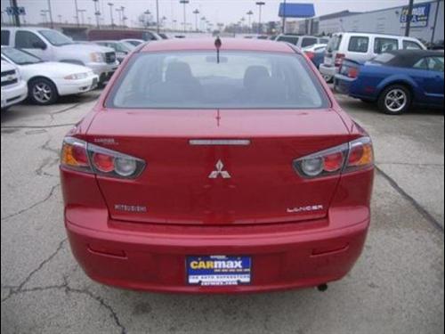 Mitsubishi Lancer 2010 photo 3