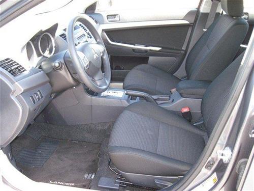 Mitsubishi Lancer 2010 photo 4