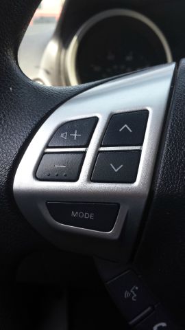 Mitsubishi Lancer 2010 photo 1